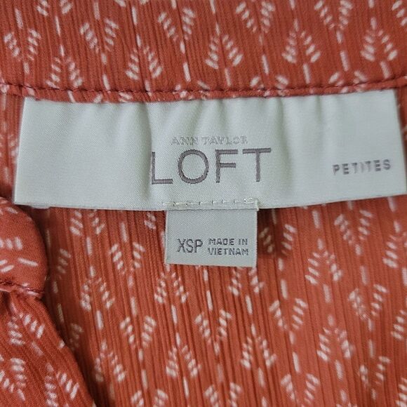 Loft Women's Mixed Media Rust Print V-neck 3/4 Length Sleeve Pullover Top - Picture 2 of 14